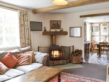 Holiday Rental for 8 People in Gloucestershire, Photo 1