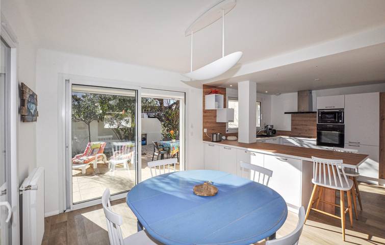 Beachside 100 - ¡WiFi, TV, parque acuático y mucho más! in Canet-en-Roussillon, Côte d'Améthyste