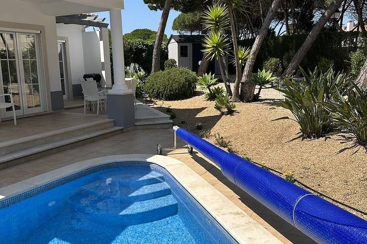 Casa de férias para 9 pessoas, com jardim e jacuzzi, com animais de estimação em Amoreira
