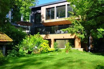 Location de vacances pour 15 personnes, avec jacuzzi et jardin à Brunoy