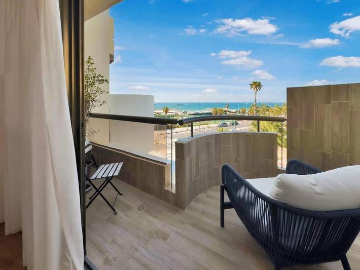 Appartement de vacances pour 3 personnes, avec piscine et terrasse