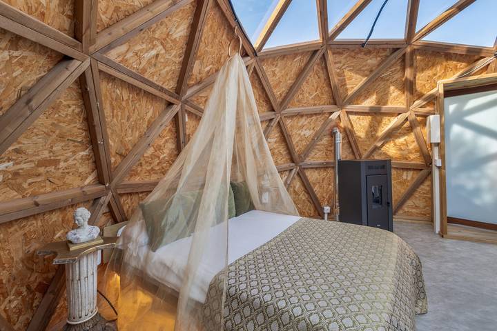 Hel lejlighed, Apartment 'Suite Atrium Bubble' with Private Terrace, Wi-Fi and Air Conditioning in Canyelles (Barcelona), Garraf