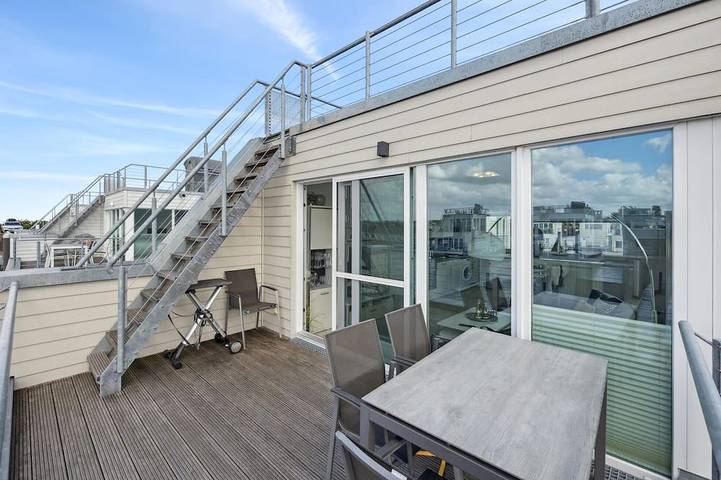 Hausboot für 4 Personen, mit Balkon und Sauna in Schlei