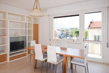 Ferienwohnung für 8 Personen, mit Ausblick und Terrasse, mit Haustier in Marina di Campo