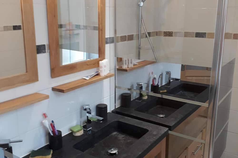 Ganze Wohnung, Wohnung in Charakterhaus mit Garten in Banon, Forcalquier und Umgebung