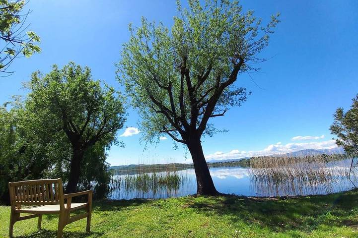Gîte pour 4 personnes, avec balcon et jardin à Gavirate