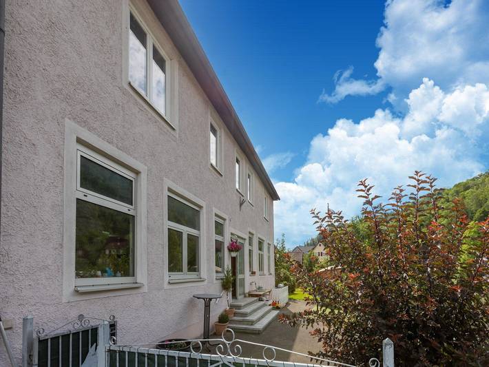 Ferienwohnung für 3 Personen, mit Terrasse und Pool sowie Sauna
