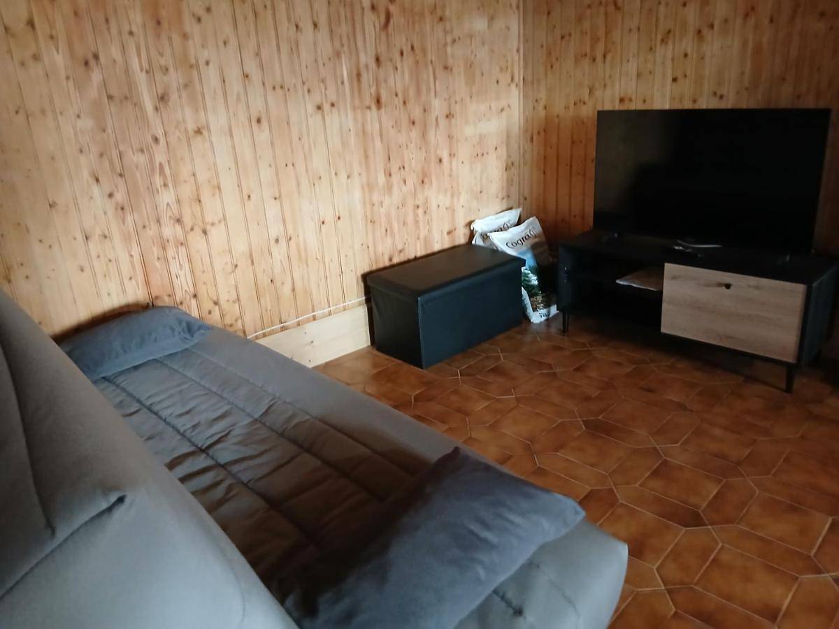 One-Bedroom House in Montgreleix, Région de Saint-Flour