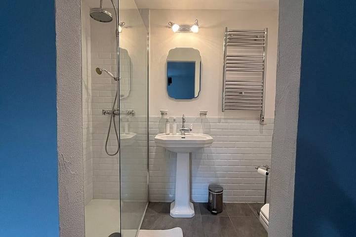 Gîte pour 2 personnes, avec piscine et jardin à Les Vigneaux - 4