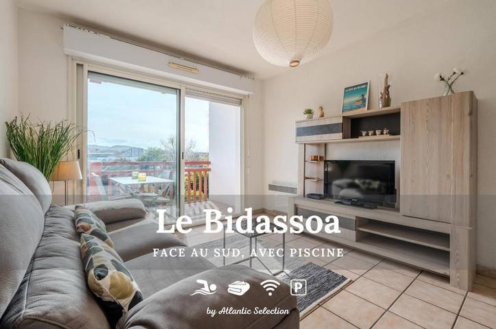 Ferienwohnung für 4 Personen, mit Balkon und Ausblick sowie Pool - 1