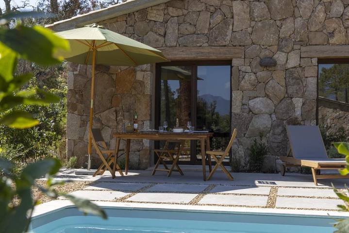 Maison de vacances pour 4 personnes, avec vue et piscine ainsi que sauna et terrasse - 1