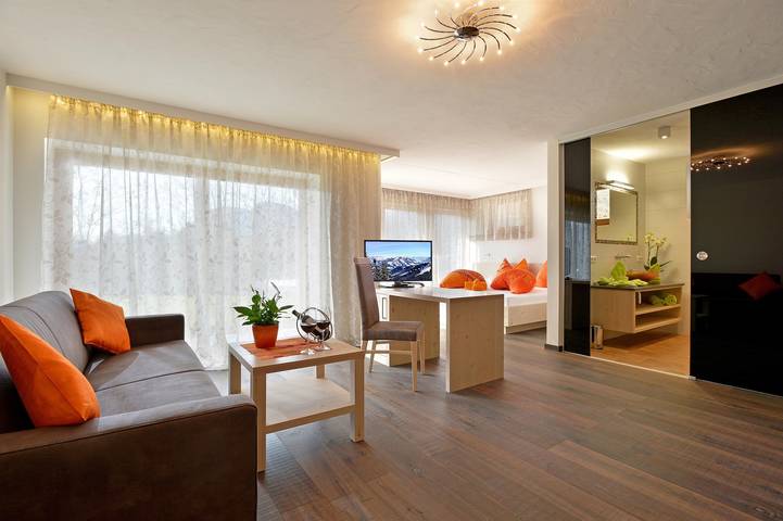 Zimmer für 4 Personen, mit Balkon und Garten - 1