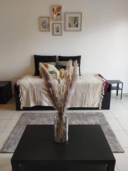 Appartement entier, One-Bedroom Apartment in Chilly-Mazarin, Essonne