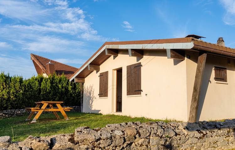 Chalet pour 5 personnes, avec terrasse et jardin - 1
