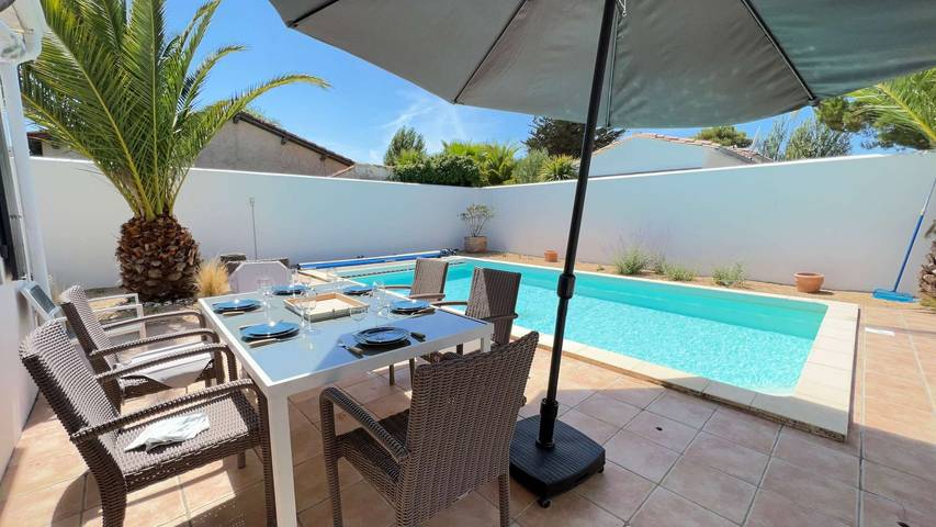 Gîte pour 8 personnes, avec jardin et piscine dans Plage Du Gros Jonc Le Bois Plage En Re - 3