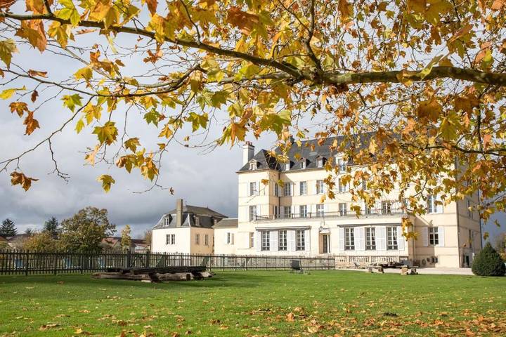 Hôtel pour 2 personnes, avec Terrasse et Jardin ainsi que Piscine et Sauna à Saulon-la-Rue