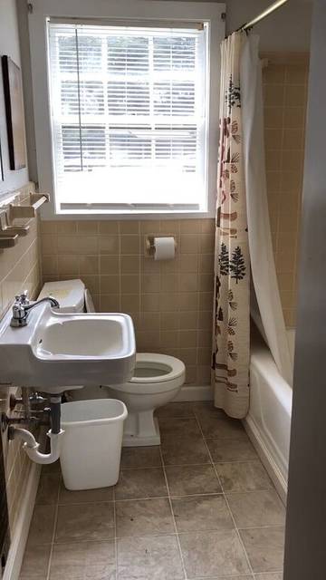 Log Cabin for 2 Guests in Blue Ridge Parkway, Maggie Valley, Picture 4