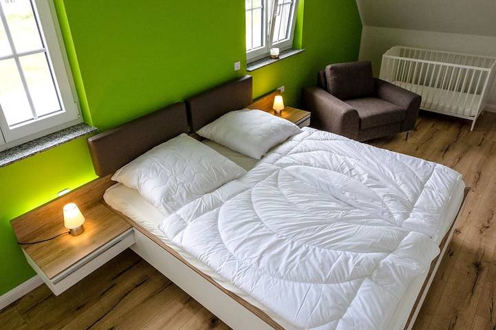 Reethaus \"Windland\" up to 9 persons, 4 bedrooms, 2 bathrooms, wood-burning stove, W-Lan in Rerik, Neubukow-Salzhaff