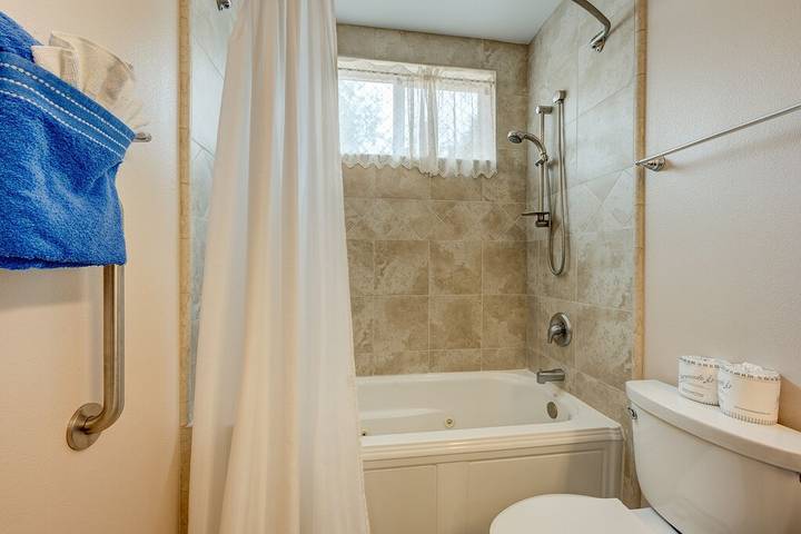 Vacation house for 8 people, with balcony by Lake Tahoe