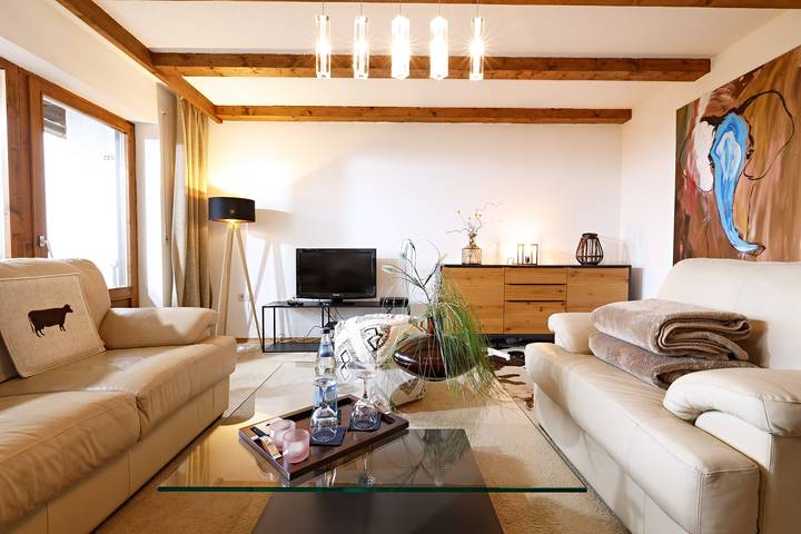 Ferienwohnung für 2 Personen, mit Balkon und Pool sowie Sauna und Ausblick in Bolsterlang