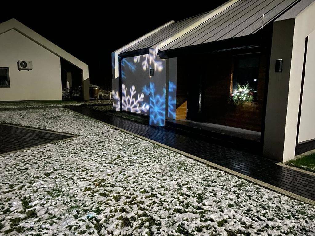 Dom dla 6 osób z jacuzzi in Jezioro Białe