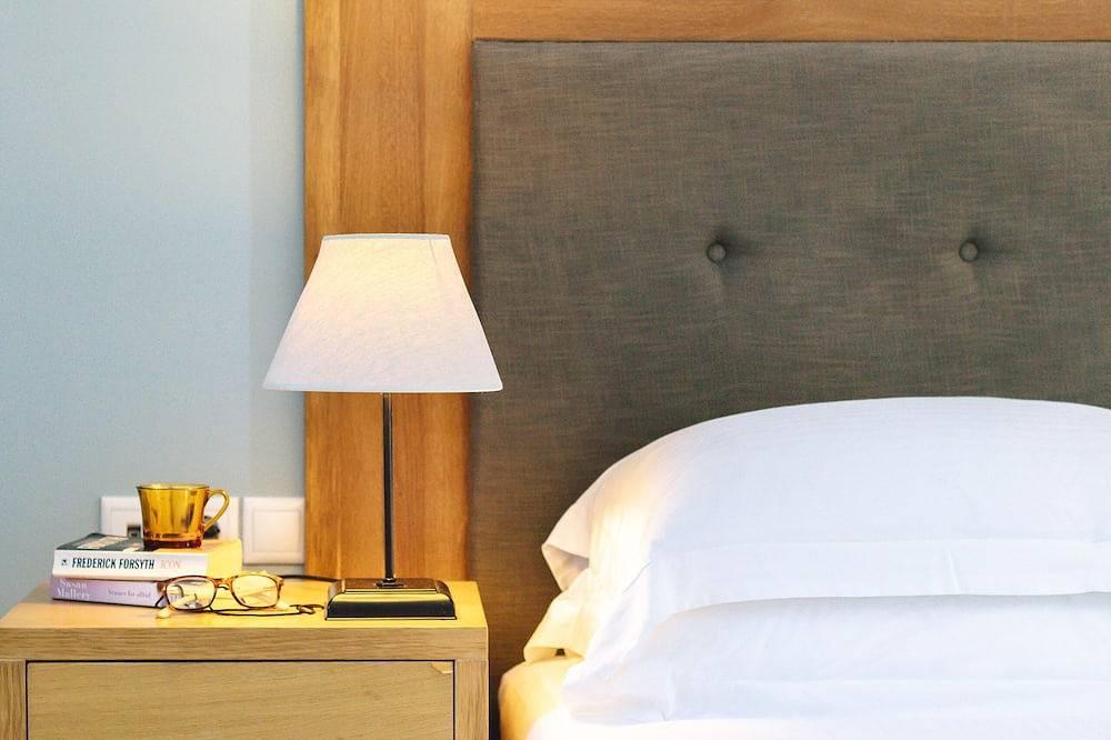 Villa for 10 personer med jacuzzi in Kalyvia, Sporaderne