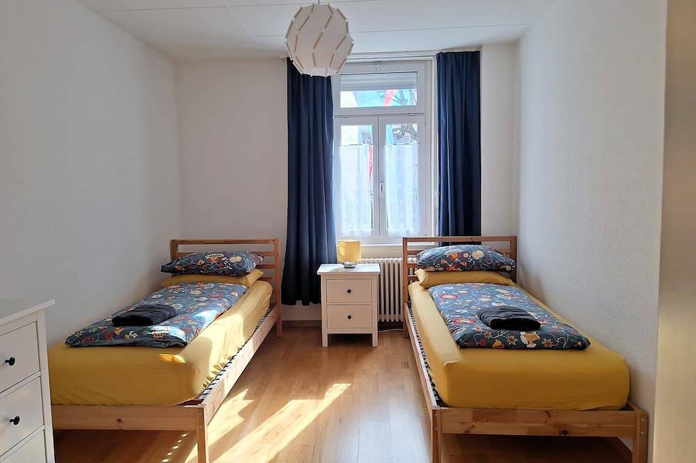 Apartamento entero, Elegante apartamento en planta baja ubicado a 3 minutos a pie de la estación Interlaken West. in Interlaken, Lago de Thun
