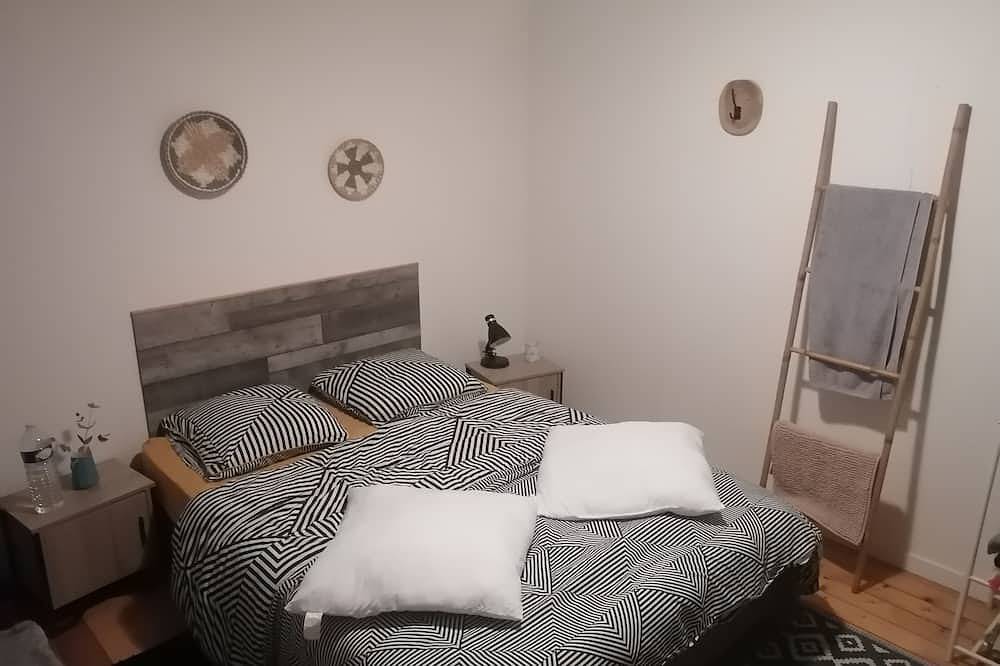 Agreable Maison De Ville Avec Cheminee Et Jardin, A 2 Min De La Plage in La Rivière-Saint-Sauveur, Région de Lisieux