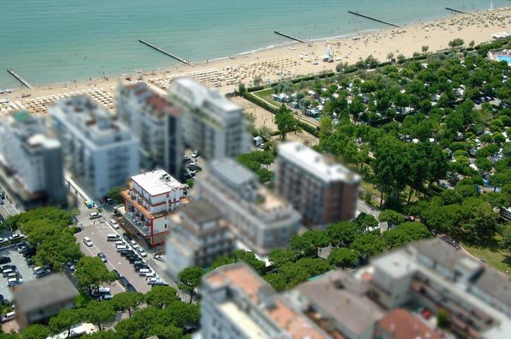 Hotel für 4 Personen, mit Balkon und Ausblick in Jesolo - 2