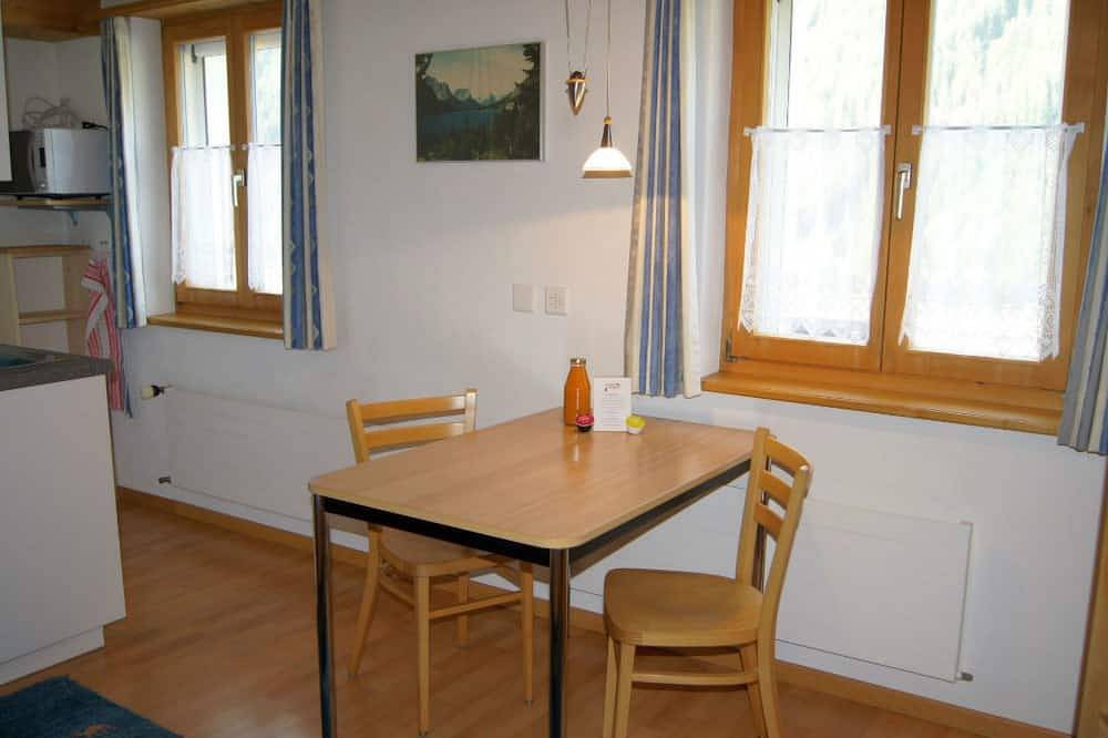 Ganze Wohnung, Studio Schija, (Ascharina), schija_stantoenien in Ascharina, St. Antönien