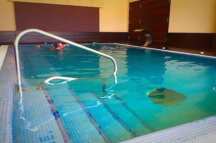 Casa rural para 11 personas, con sauna además de jacuzzi y jardín en O Grove