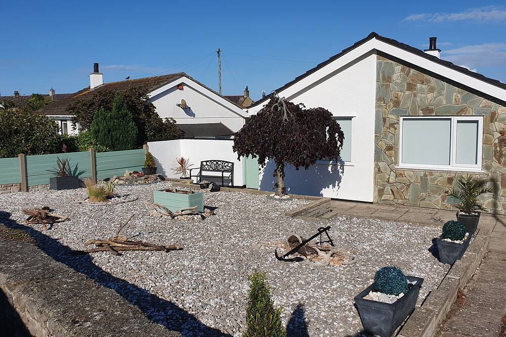 Penmon View, Moelfre, Anglesey. Mit Meer- und Bergblick. in Moelfre, Insel Anglesey
