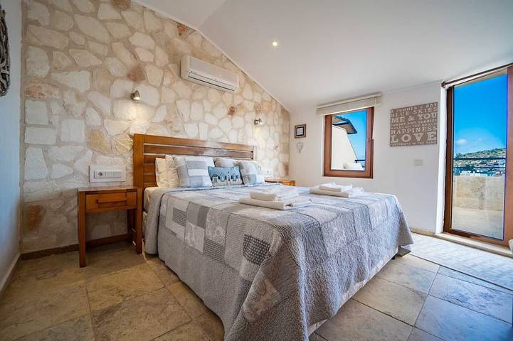 Luxurious Retreat Overlooking Kalamar Bay: Villa Mandalin in Kaş, Province d'Antalya