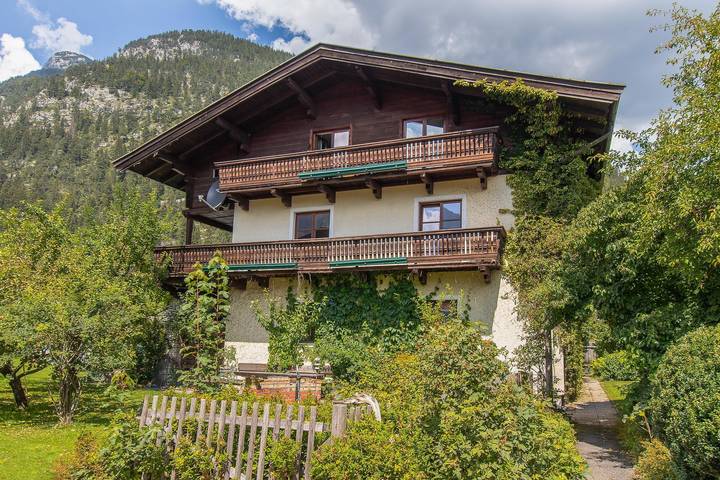 Ferienwohnung für 4 Personen, mit Balkon und Garten sowie Sauna in Lofer