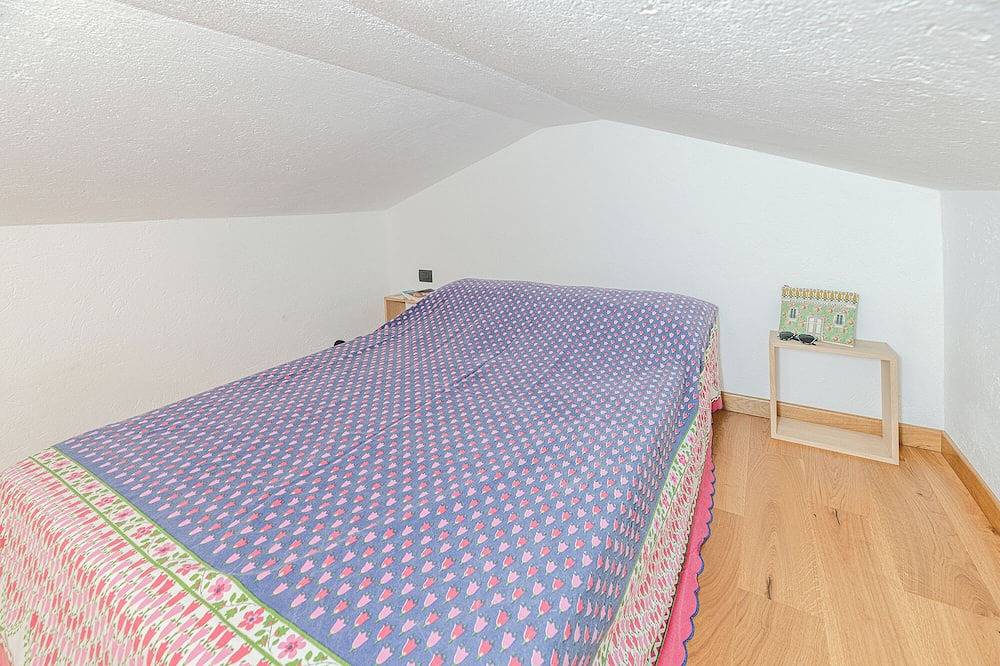 Entire apartment, Nest home in front of Mont Blanc in Entreves, Courmayeur