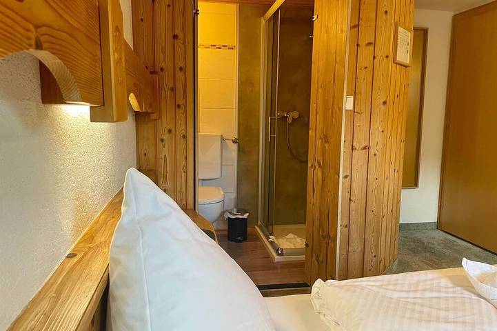 Ferienwohnung für 3 Personen, mit Garten in Schattwald - 2