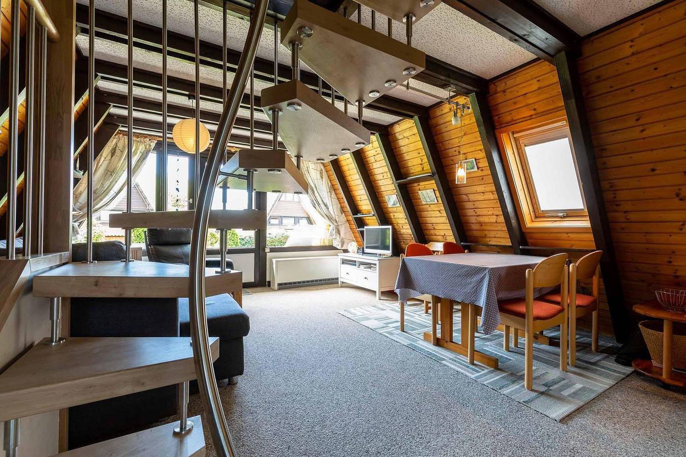 Nurdach-Haus (Typ 7) in Immenstaad am Bodensee, Region Bodensee-Oberschwaben