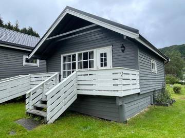 Ferienhaus für 6 Personen, mit Garten in Selje