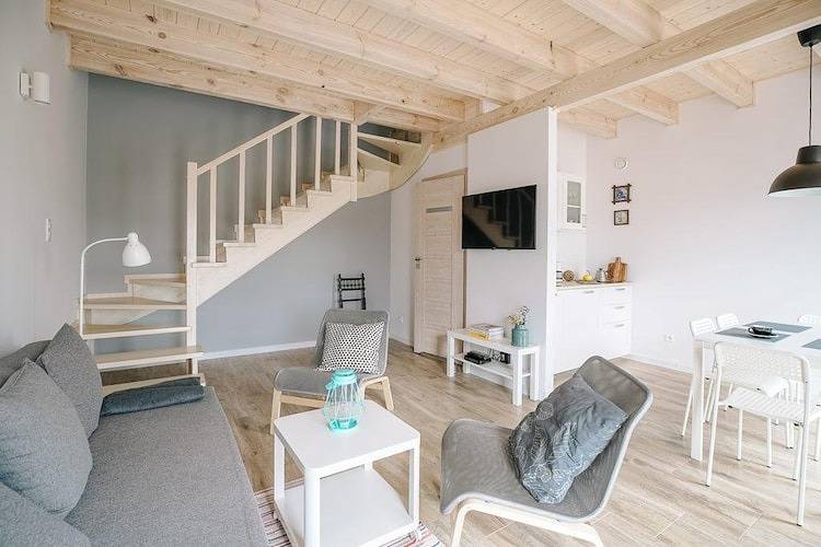 Ferienhaus mit Terrasse und großem Garten in Kopalino, powiat wejherowski