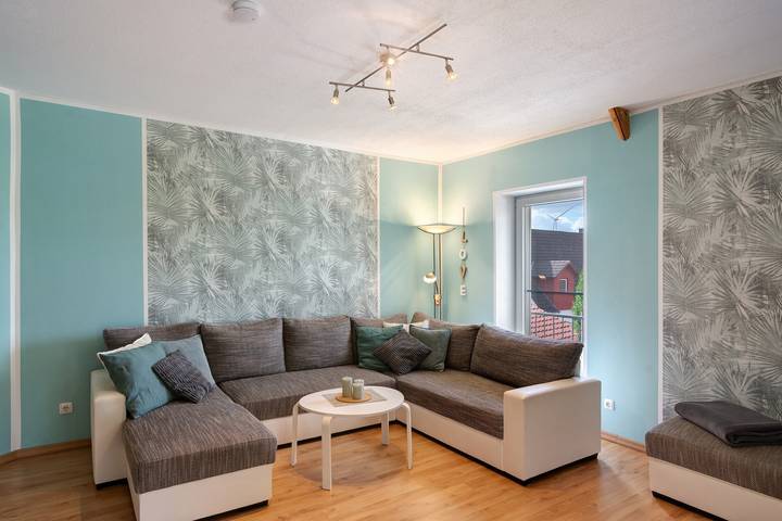Ganze Wohnung, Ferienwohnung "Fewo 1 - Osterberg" mit Privatterrasse, Gemeinschaftsgarten & WLAN in Landkreis Kassel