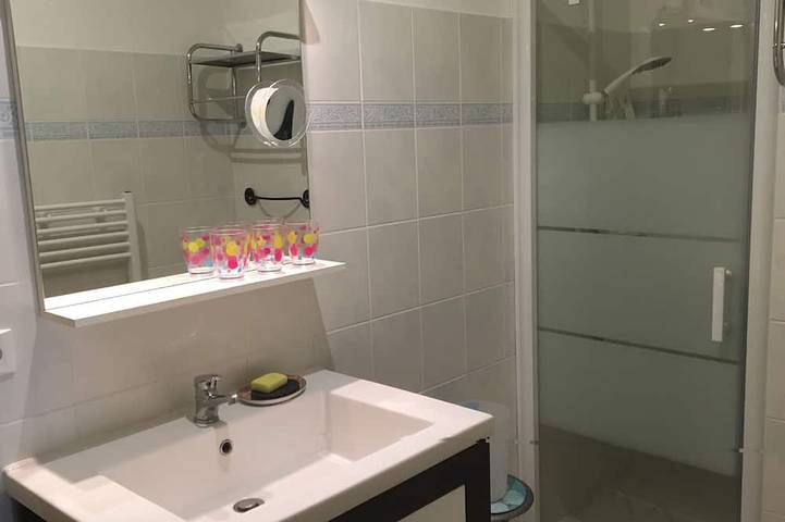 Gîte pour 4 personnes, avec jardin et piscine à Saint-Saturnin-lès-Avignon - 4