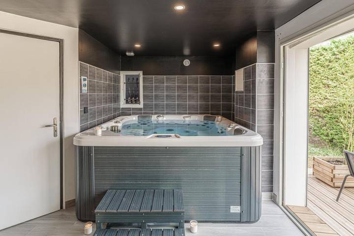 Location de vacances pour 2 personnes, avec jacuzzi ainsi que jardin et terrasse à Rousson - 3