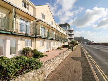 Holiday Rental for 6 People in Seaton, Jurassic Coast, Photo 1