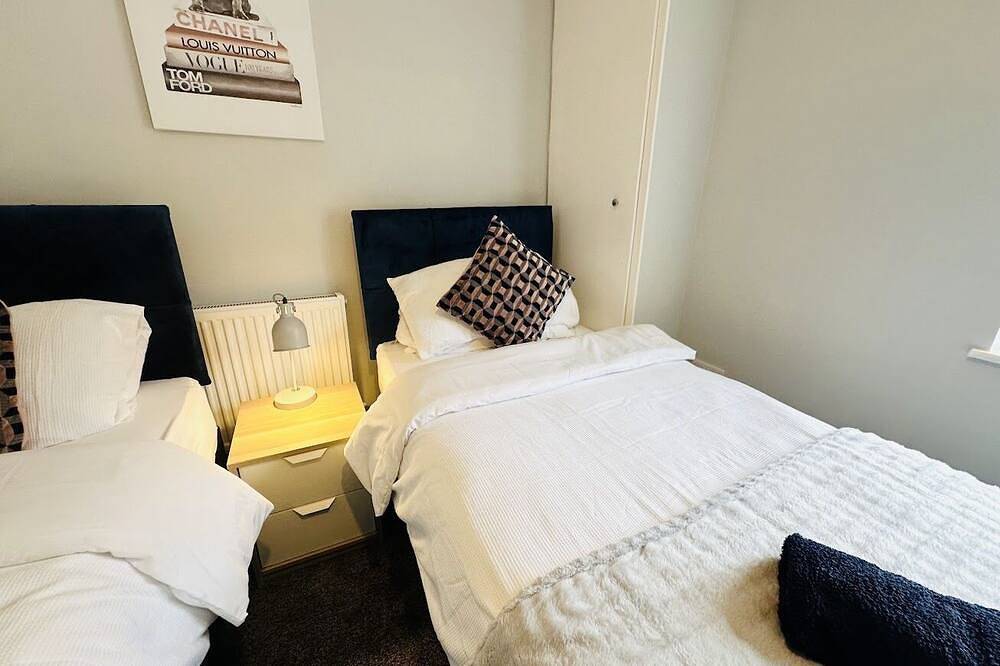 Ganze Wohnung, Apartment-Deluxe-Eigenes Badezimmer-Blick zur Meerseite in Swansea und Umgebung