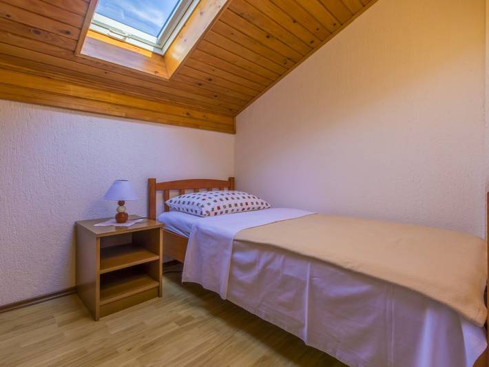 Ganze Wohnung, Rastovcan 2 kat potkrovlje / Hr-09157-02 in Povile, Primorje-Gorski Kotar