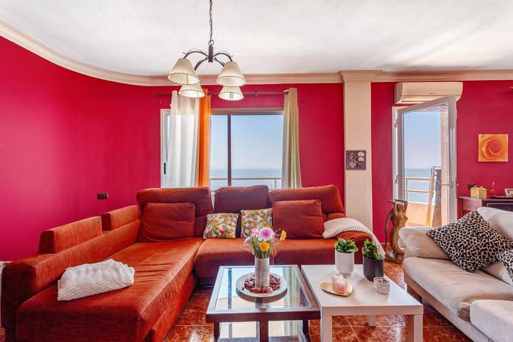 Apartamento entero, Apartamento Vacacional 'Hermoso 3 Dormitorios Wifi Vista al Mar' con Vista al Mar, Wi-Fi y Aire Acondicionado in Radazul Bajo, El Rosario