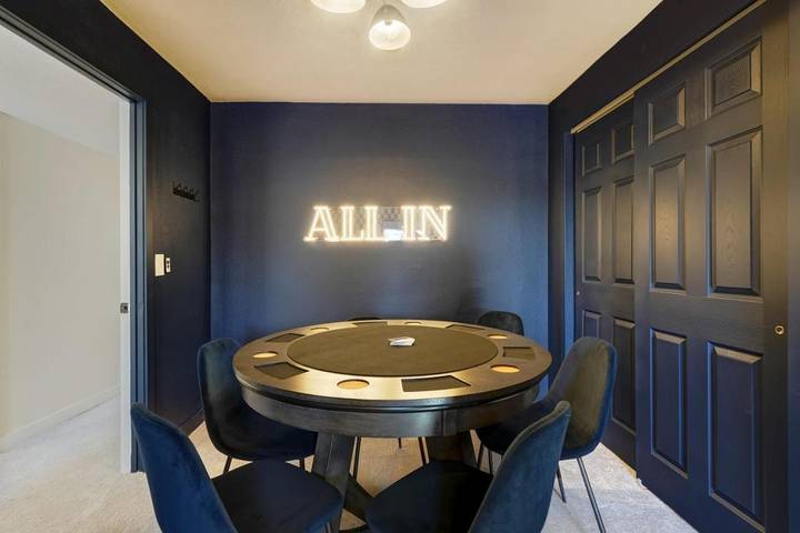 Ferienhaus für 11 Personen, mit Whirlpool und Garten sowie Terrasse - 1