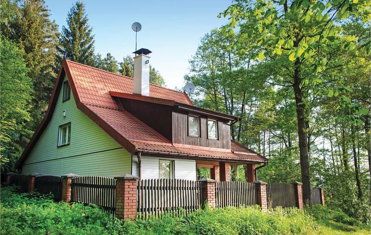 Ferienhaus für 10 Personen mit Terrasse in Powiat Olsztyński