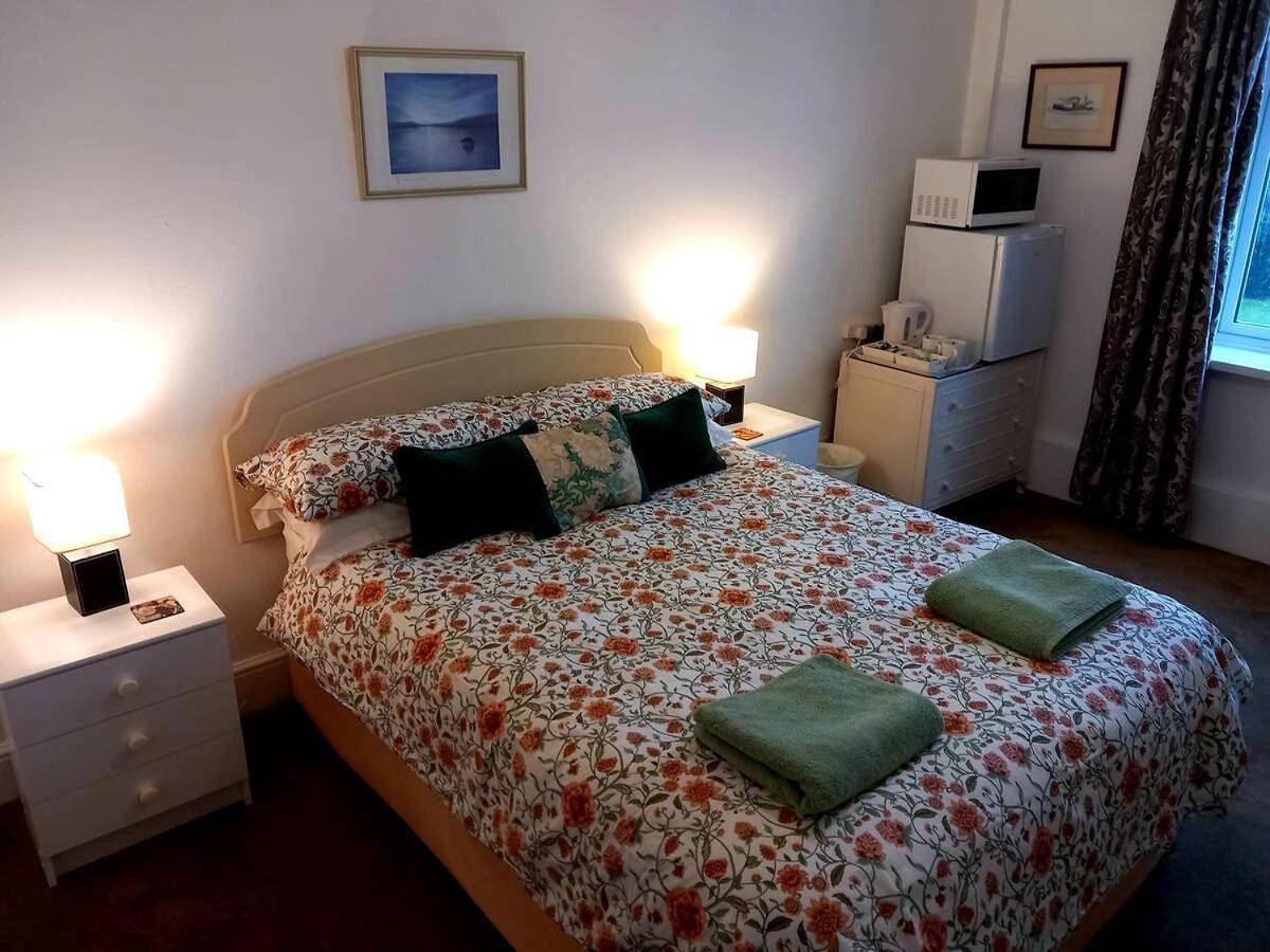 Double Room with Private Bathroom in Bognor Regis, West Sussex