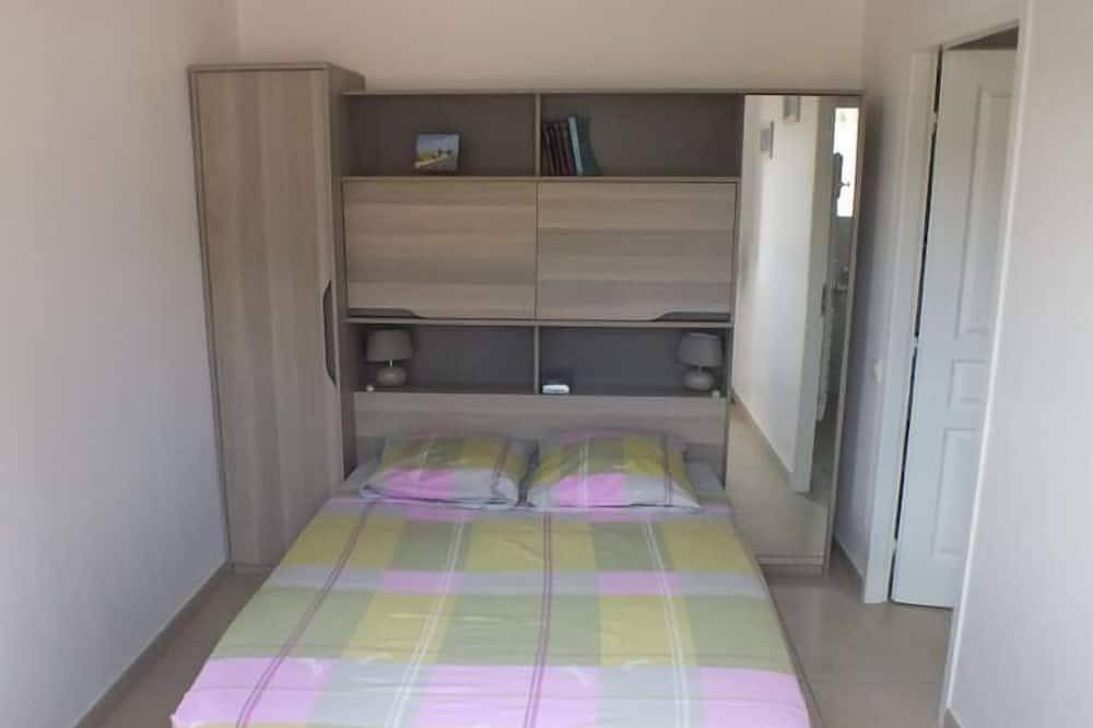 Appartement entier, Charmant T2 dans villa indépendante à seulement 10 mn d'Ajaccio in Alata, Région d'Ajaccio